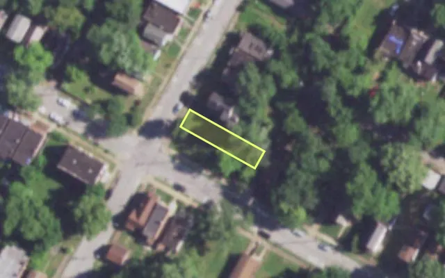 Aerial view of 4202 CLAY AV — vacant lot, St. Louis with approximate parcel outline
