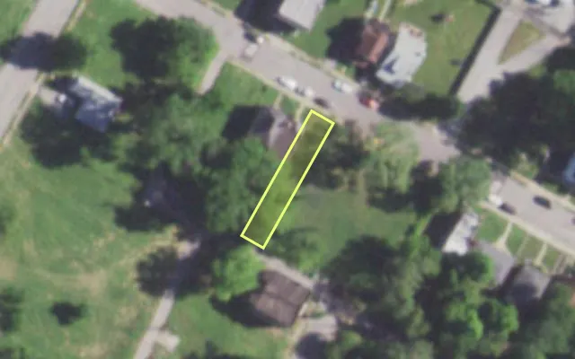 Aerial view of 5366 NORTHLAND AV — vacant lot, St. Louis with approximate parcel outline