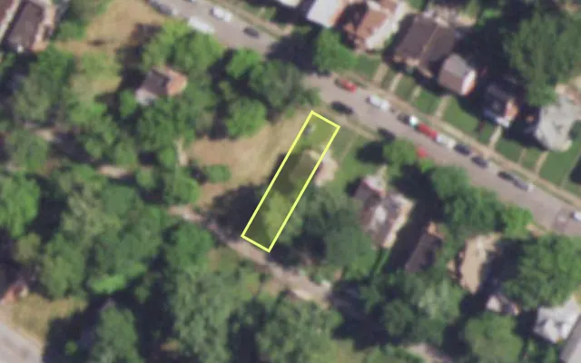 Aerial view of 4808 LABADIE AV — vacant lot, St. Louis with approximate parcel outline