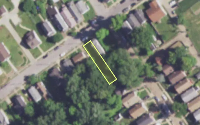 Aerial view of 5446 VERA AV — vacant lot, St. Louis with approximate parcel outline