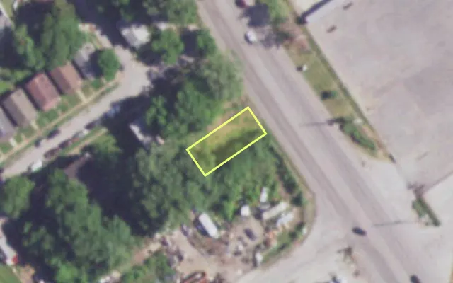 Aerial view of 7853 HALL ST — vacant lot, St. Louis with approximate parcel outline