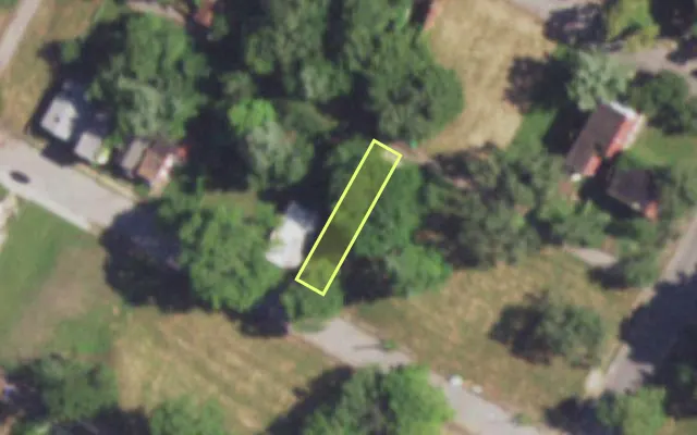 Aerial view of 4425 COTE BRILLIANTE AV — vacant lot, St. Louis with approximate parcel outline