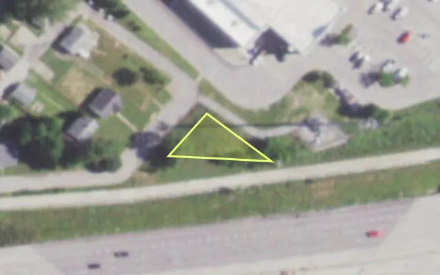 Aerial view of 7402 TENNESSEE AV — vacant lot, St. Louis with approximate parcel outline