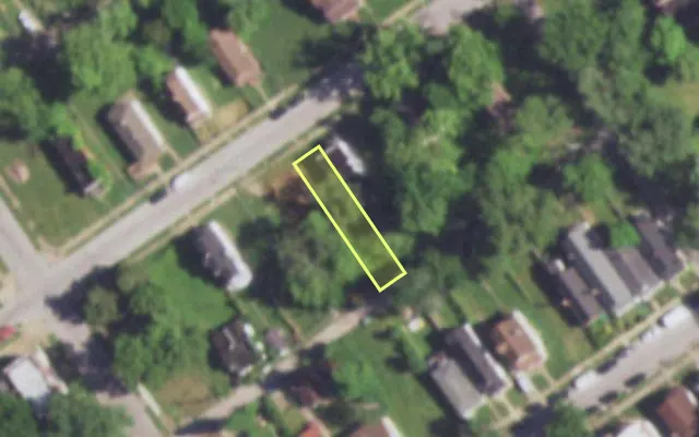 Aerial view of 5520 GENEVIEVE AV — vacant lot, St. Louis with approximate parcel outline