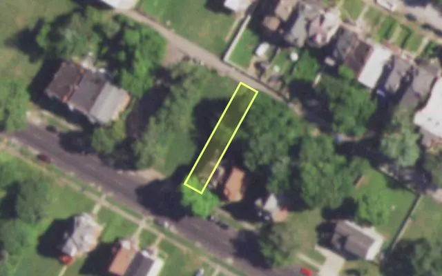 Aerial view of 4149 DELMAR BLVD — vacant lot, St. Louis with approximate parcel outline