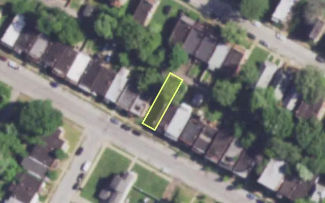 Aerial view of 4475 LEE AV — vacant lot, St. Louis with approximate parcel outline