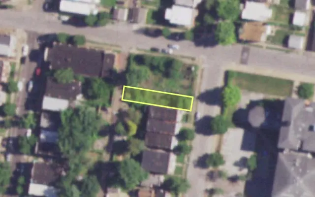 Aerial view of 3707 PENNSYLVANIA AV — vacant lot, St. Louis with approximate parcel outline