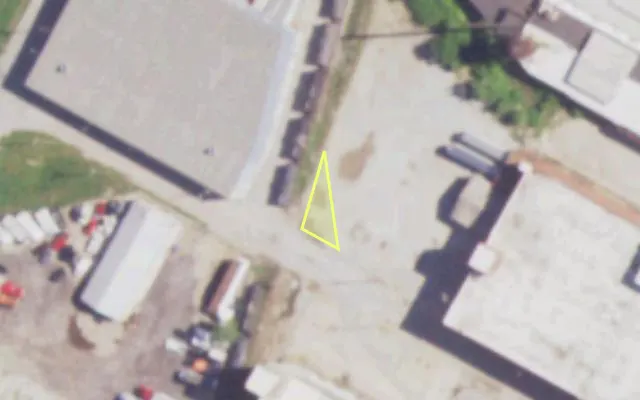 Aerial view of 5135 BROWN AV — vacant lot, St. Louis with approximate parcel outline