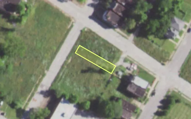 Aerial view of 1338 SEMPLE AV — vacant lot, St. Louis with approximate parcel outline
