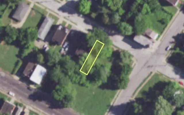 Aerial view of 3810 PENROSE ST — vacant lot, St. Louis with approximate parcel outline