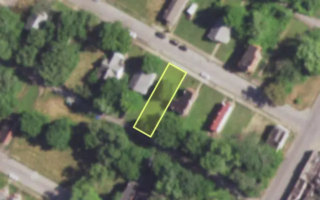 Aerial view of 4422 ST FERDINAND AV — vacant lot, St. Louis with approximate parcel outline