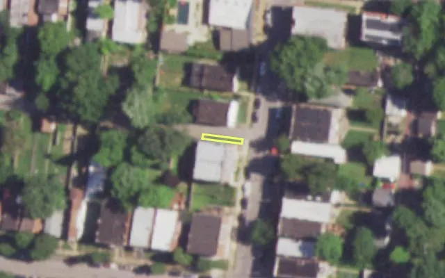 Aerial view of 3417 S SPRING AV — vacant lot, St. Louis with approximate parcel outline