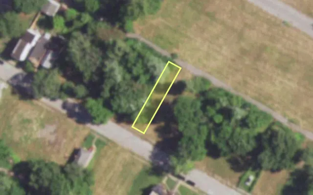 Aerial view of 4553 COTTAGE AV — vacant lot, St. Louis with approximate parcel outline