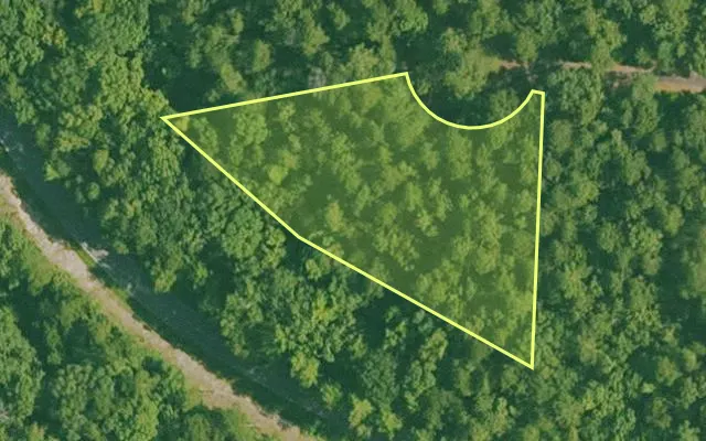 Aerial view of SALINE County parcel 672-00235-000 — Arkansas post-auction with approximate parcel outline