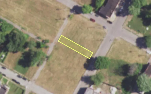Aerial view of 2617 N TAYLOR AV — vacant lot, St. Louis with approximate parcel outline
