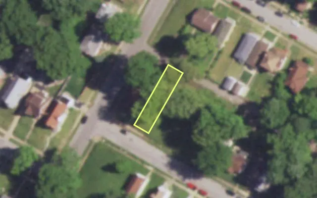 Aerial view of 6069 LUCILLE AV — vacant lot, St. Louis with approximate parcel outline