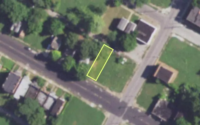 Aerial view of 4109 W LEE AV — vacant lot, St. Louis with approximate parcel outline