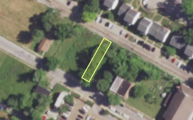 Aerial view of 4335 ST FERDINAND AV — vacant lot, St. Louis with approximate parcel outline