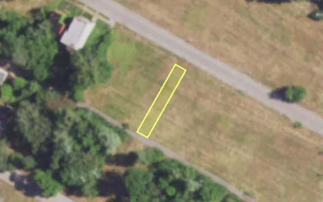 Aerial view of 4550 KENNERLY AV — vacant lot, St. Louis with approximate parcel outline