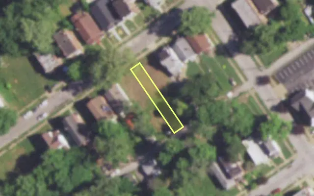 Aerial view of 5466 ORIOLE AV — vacant lot, St. Louis with approximate parcel outline