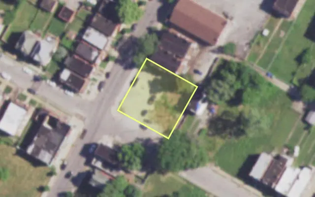 Aerial view of 3500 N NEWSTEAD AV — vacant lot, St. Louis with approximate parcel outline