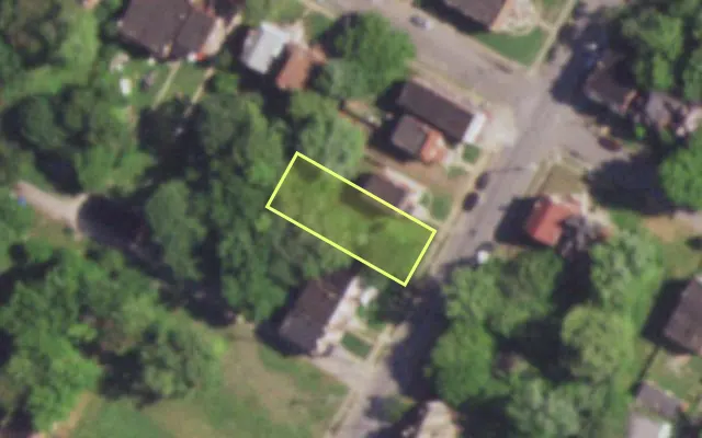 Aerial view of 1733 MARCUS AV — vacant lot, St. Louis with approximate parcel outline