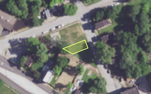 Aerial view of 3827 PARNELL ST — vacant lot, St. Louis with approximate parcel outline
