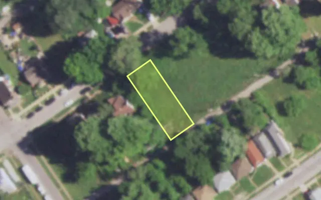 Aerial view of 5222 PLOVER AV — vacant lot, St. Louis with approximate parcel outline
