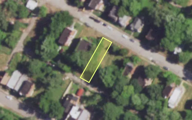 Aerial view of 4574 COTE BRILLIANTE AV — vacant lot, St. Louis with approximate parcel outline