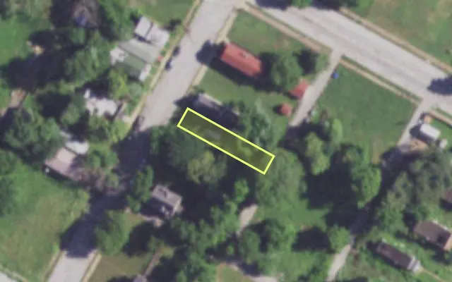 Aerial view of 4126 GANO AV — vacant lot, St. Louis with approximate parcel outline