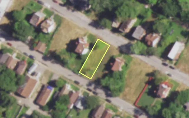 Aerial view of 4758 CUPPLES PL — vacant lot, St. Louis with approximate parcel outline