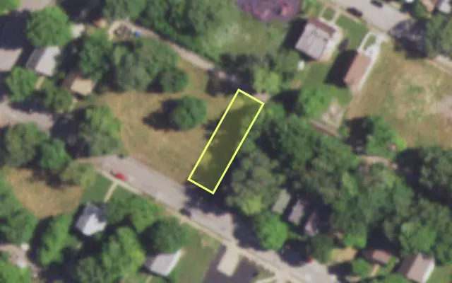 Aerial view of 4587 ST FERDINAND AV — vacant lot, St. Louis with approximate parcel outline