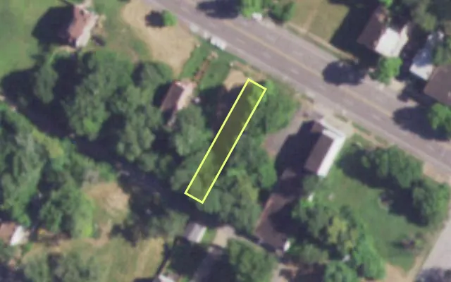 Aerial view of 3828 PAGE BLVD — vacant lot, St. Louis with approximate parcel outline
