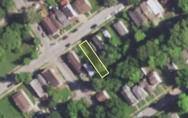 Aerial view of 5504 BEACON AV — vacant lot, St. Louis with approximate parcel outline