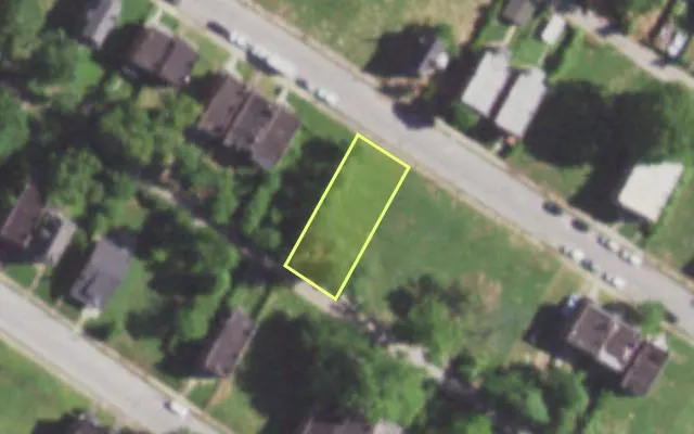 Aerial view of 5932 HIGHLAND AV — vacant lot, St. Louis with approximate parcel outline