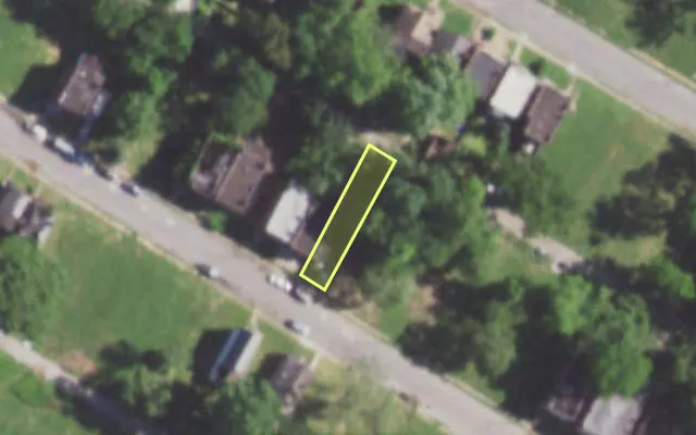 Aerial view of 5849 COTE BRILLIANTE AV — vacant lot, St. Louis with approximate parcel outline