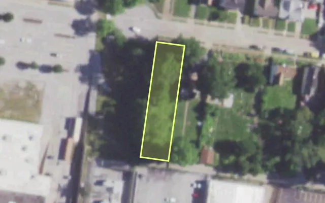 Aerial view of 4476 BECK AV — vacant lot, St. Louis with approximate parcel outline