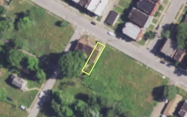 Aerial view of 4324 ASHLAND AV — vacant lot, St. Louis with approximate parcel outline