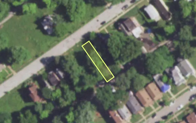 Aerial view of 5350 GERALDINE AV — vacant lot, St. Louis with approximate parcel outline