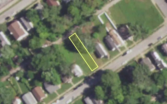 Aerial view of 5251 GILMORE AV — vacant lot, St. Louis with approximate parcel outline