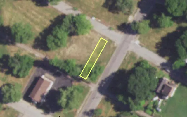 Aerial view of 4402 COTE BRILLIANTE AV — vacant lot, St. Louis with approximate parcel outline