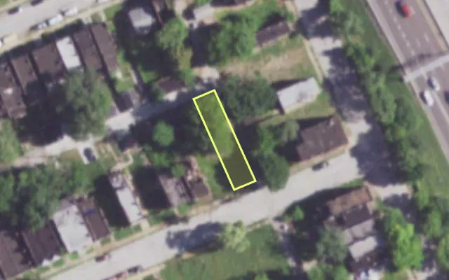 Aerial view of 1113 NEWHOUSE AV — vacant lot, St. Louis with approximate parcel outline