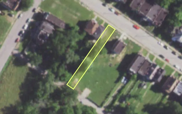 Aerial view of 5358 RIDGE AV — vacant lot, St. Louis with approximate parcel outline