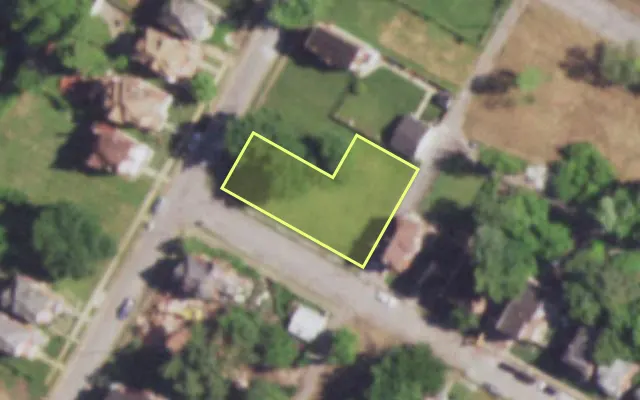Aerial view of 1800 CORA AV — vacant lot, St. Louis with approximate parcel outline