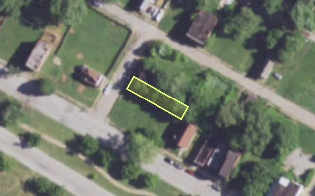 Aerial view of 4108 FAIRGROUND PL — vacant lot, St. Louis with approximate parcel outline