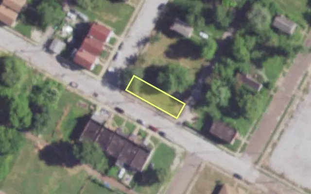 Aerial view of 4200 JOHN AV — vacant lot, St. Louis with approximate parcel outline