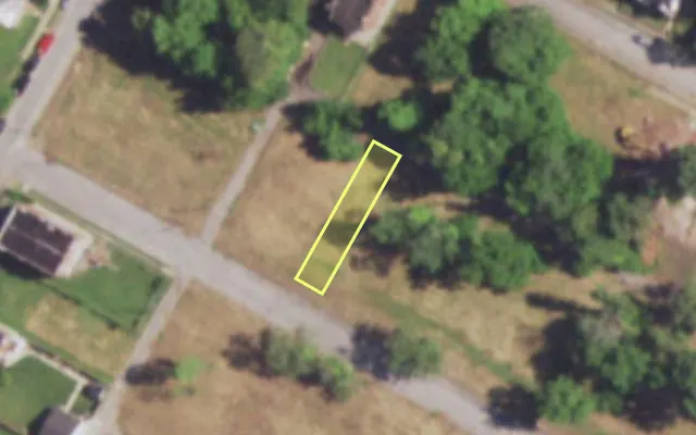 Aerial view of 4587 GARFIELD AV — vacant lot, St. Louis with approximate parcel outline
