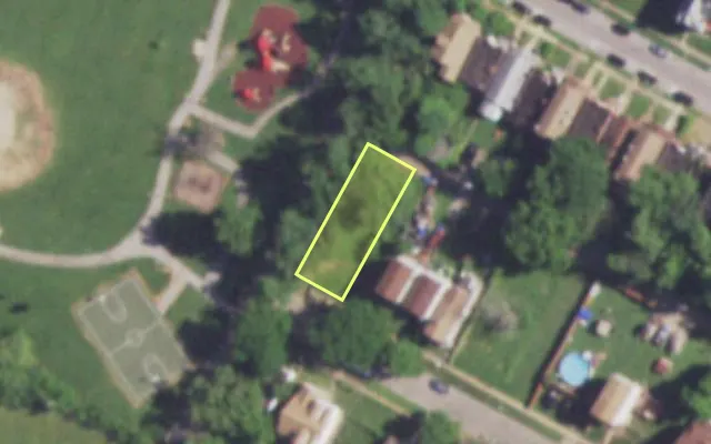 Aerial view of 4647 SAN FRANCISCO AV — vacant lot, St. Louis with approximate parcel outline