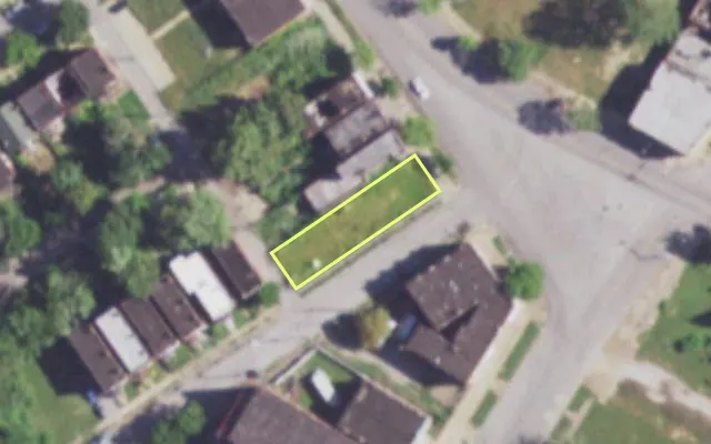 Aerial view of 4012 W FLORISSANT AV — vacant lot, St. Louis with approximate parcel outline