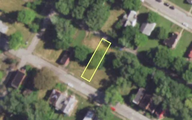 Aerial view of 4437 NORTH MARKET ST — vacant lot, St. Louis with approximate parcel outline